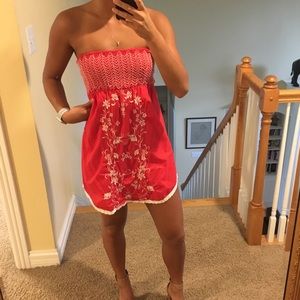 Strapless red linen dress